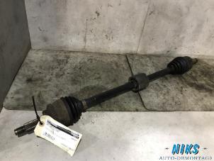 Used Front drive shaft, right Opel Agila (A) 1.2 16V Price on request offered by Niks autodemontage