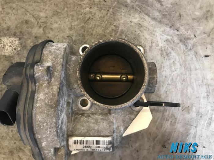 Throttle body Ford Fiesta 5 1.4 16V 2S6UCC FXJA VISTEON