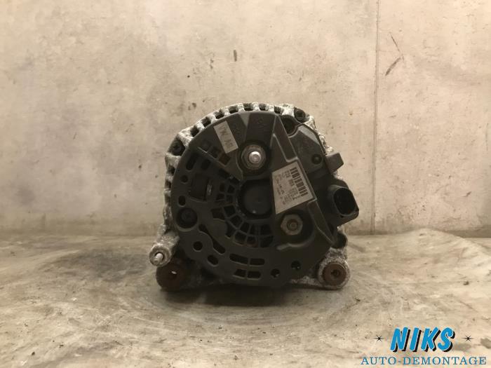 Dynamo d'un Volkswagen Polo IV (9N1/2/3) 1.9 TDI GT 2006