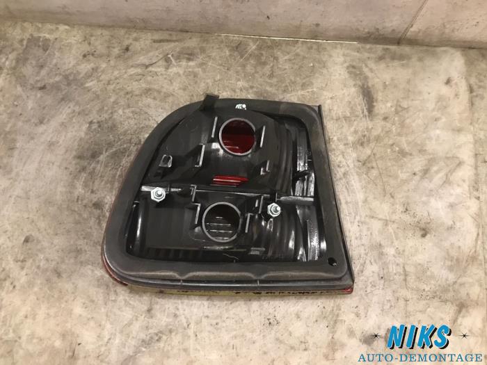 Taillight, right from a Seat Leon (1M1) 1.8 20V 2002