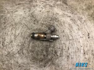 Used Injector (petrol injection) Peugeot 206 (2A/C/H/J/S) 1.4 16V Price on request offered by Niks autodemontage