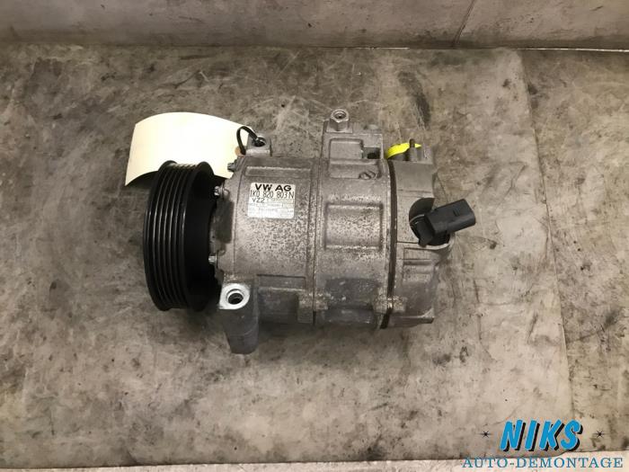Air conditioning pump from a Seat Leon (1P1) 1.6 2005