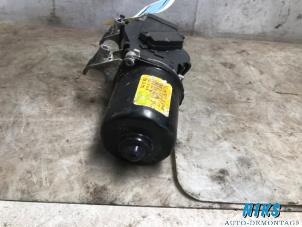 Used Front wiper motor Renault Kangoo Express (FW) 1.5 dCi 70 Price on request offered by Niks autodemontage