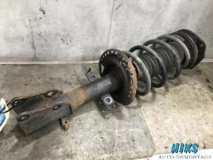 Used Front shock absorber rod, left Renault Kangoo Express (FW) 1.5 dCi 70 Price on request offered by Niks autodemontage