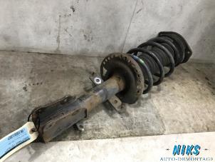 Used Front shock absorber rod, right Renault Kangoo Express (FW) 1.5 dCi 70 Price on request offered by Niks autodemontage