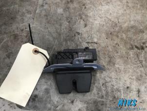 Used Boot lid lock mechanism Ford Fiesta 7 1.0 EcoBoost 12V 100 Price on request offered by Niks autodemontage