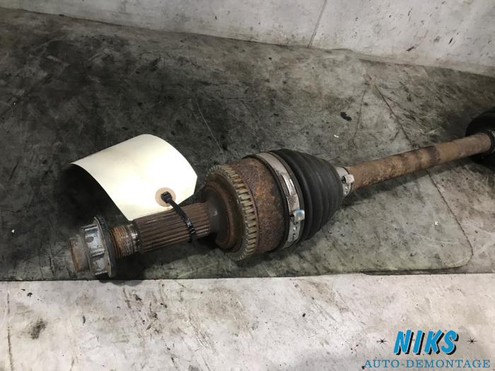 Front drive shaft, left from a Hyundai i10 (B5) 1.2 16V 2014