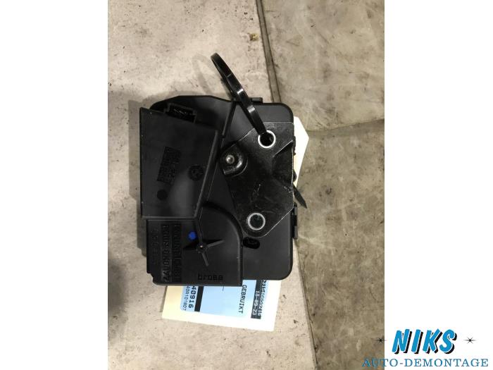 Tailgate lock mechanism from a BMW 3 serie Touring (E91) 320i 16V 2008