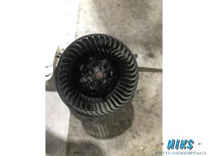 Used Heating and ventilation fan motor BMW 3 serie Touring (E91) 320i 16V Price on request offered by Niks autodemontage