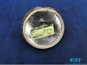 Used Headlight, right Volkswagen Golf Price on request offered by Niks autodemontage