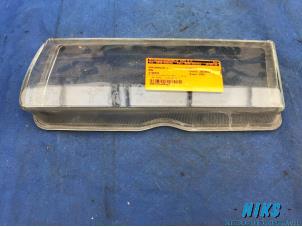 Used Headlight lens, left BMW 3-Serie Price on request offered by Niks autodemontage