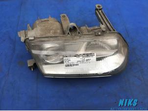 Used Headlight, right Alfa Romeo 145 (930A) 1.4 ie Price on request offered by Niks autodemontage