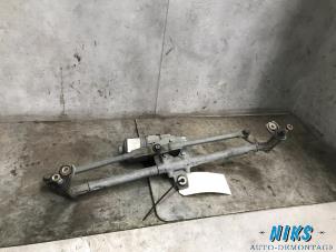 Used Wiper motor + mechanism Volkswagen Golf IV (1J1) 1.4 16V Price on request offered by Niks autodemontage