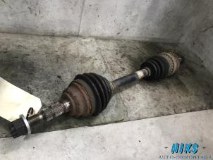 Used Front drive shaft, left Opel Astra G (F08/48) 1.6 16V Price on request offered by Niks autodemontage
