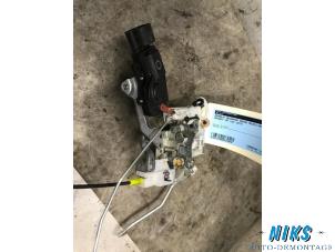 Used Front door lock mechanism 4-door, right Peugeot 107 1.0 12V Price on request offered by Niks autodemontage