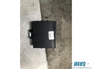 Used Central door locking module Peugeot 107 1.0 12V Price on request offered by Niks autodemontage