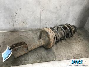 Used Front shock absorber rod, left Renault Kangoo Express (FC) 1.5 dCi 65 Price on request offered by Niks autodemontage