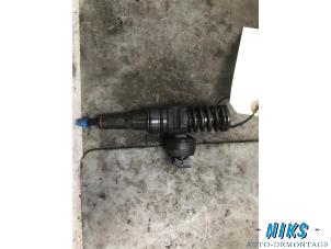 Used Injector (diesel) Volkswagen Transporter T5 1.9 TDi Price on request offered by Niks autodemontage