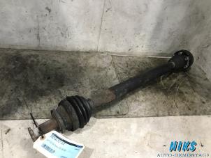 Used Front drive shaft, right Skoda Fabia (6Y2) 1.2 Price on request offered by Niks autodemontage