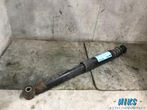 Used Rear shock absorber, right Nissan Note (E11) 1.5 dCi 86 Price on request offered by Niks autodemontage