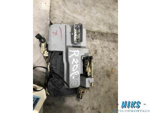 Used Door lock mechanism 2-door, right Peugeot 206 (2A/C/H/J/S) 1.4 XR,XS,XT,Gentry Price on request offered by Niks autodemontage
