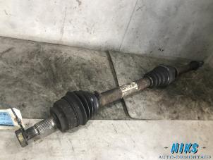 Used Front drive shaft, right Peugeot 307 (3A/C/D) 1.6 16V Price on request offered by Niks autodemontage
