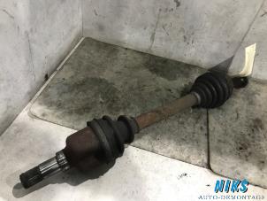 Used Front drive shaft, left Ford Mondeo III Wagon 1.8 16V Price on request offered by Niks autodemontage