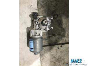 Used Front wiper motor Opel Meriva 1.4 16V Ecotec Price on request offered by Niks autodemontage