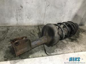 Used Front shock absorber rod, left Renault Kangoo Express (FC) 1.5 dCi 60 Price on request offered by Niks autodemontage