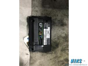 Used Navigation display Renault Zoé (AG) Price on request offered by Niks autodemontage