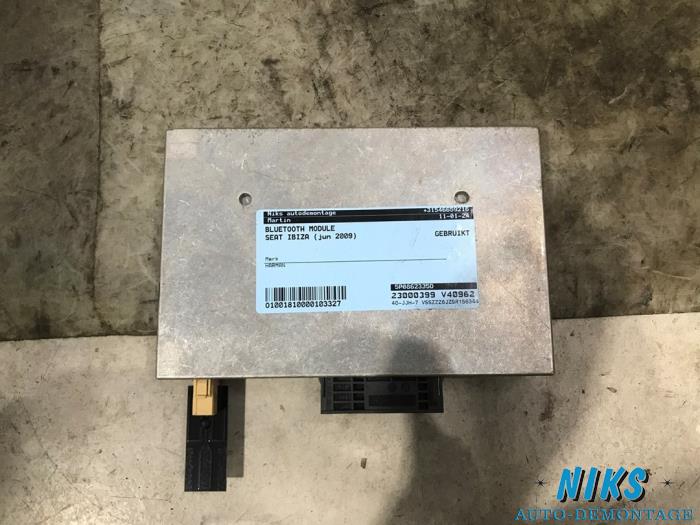 Begagnade Bluetooth-modul Seat Ibiza IV (6J5) 1.6 16V Pris på förfrågan erbjuds av Niks autodemontage