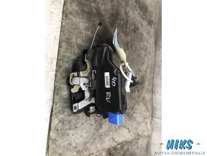 Used Front door lock mechanism 4-door, right Seat Altea (5P1) 2.0 FSI 16V Price on request offered by Niks autodemontage