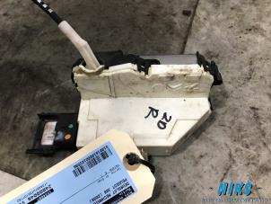 Used Door lock mechanism 2-door, right Peugeot 308 (4A/C) 1.6 VTI 16V Price on request offered by Niks autodemontage