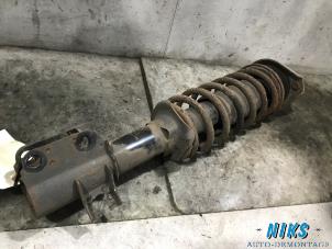 Used Front shock absorber rod, right Suzuki Alto (SH410) 1.0 16V Price on request offered by Niks autodemontage