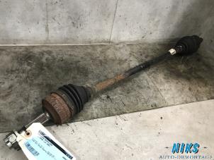Used Front drive shaft, right Opel Corsa C (F08/68) 1.2 16V Price on request offered by Niks autodemontage