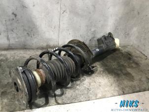 Used Front shock absorber rod, right Mercedes A (W169) 2.0 A-180 CDI 16V 5-Drs. Price on request offered by Niks autodemontage