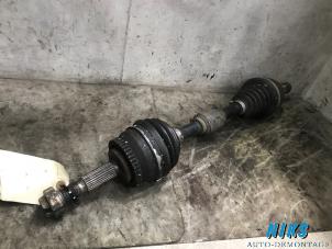 Used Front drive shaft, left Volvo V40 (VW) 1.8 16V Price on request offered by Niks autodemontage