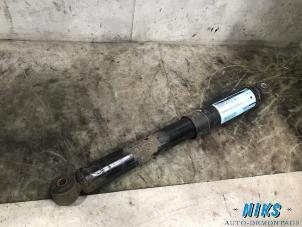 Used Rear shock absorber, right Chevrolet Matiz (M200) 0.8 S,SE Price on request offered by Niks autodemontage