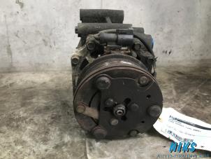 Used Air conditioning pump Ford Mondeo III 2.0 16V Price on request offered by Niks autodemontage