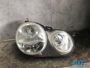 Used Headlight, right Volkswagen Polo IV (9N1/2/3) 1.4 16V Price on request offered by Niks autodemontage