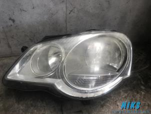 Used Headlight, left Volkswagen Polo IV (9N1/2/3) 1.4 16V 75 Price on request offered by Niks autodemontage