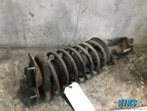 Used Front shock absorber rod, left Volvo V70 (GW/LW/LZ) 2.5 10V Price on request offered by Niks autodemontage