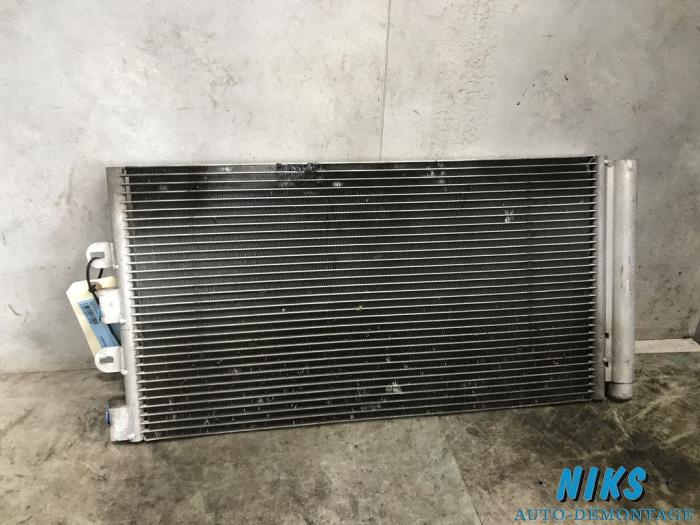 Air conditioning radiator from a Fiat Punto II (188) 1.2 60 S 2004
