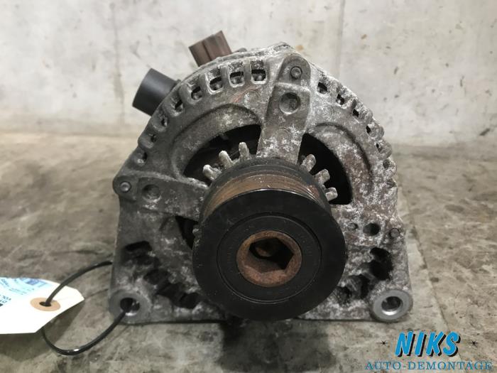 Begagnade Dynamo Volvo V50 (MW) 1.6 D 16V Pris på förfrågan erbjuds av Niks autodemontage