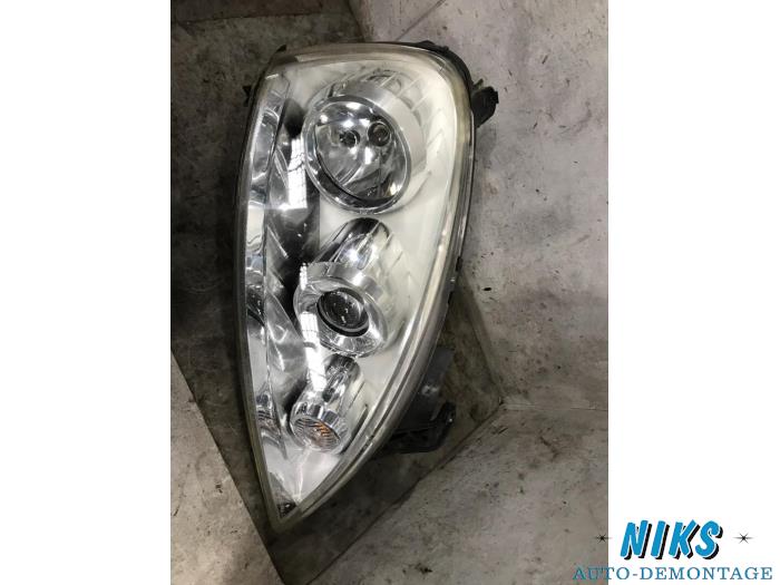 Używane Reflektor prawy Opel Combo (Corsa C) 1.3 CDTI 16V Cena na żądanie oferowane przez Niks autodemontage