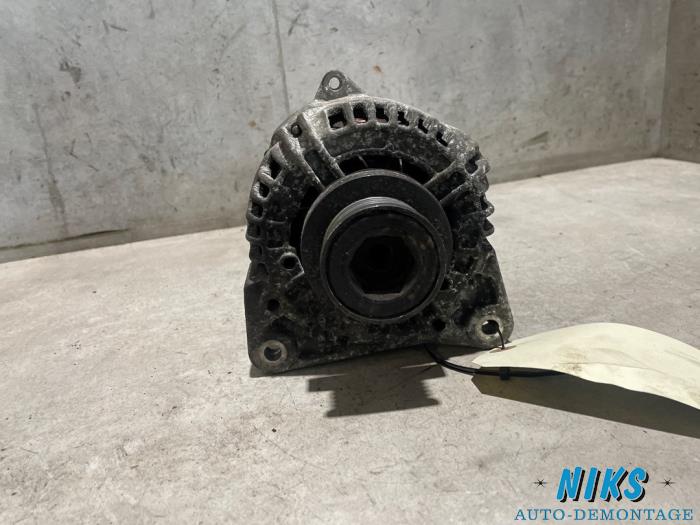 Gebrauchte Dynamo Renault Modus/Grand Modus (JP) 1.6 16V Preis auf Anfrage angeboten von Niks autodemontage