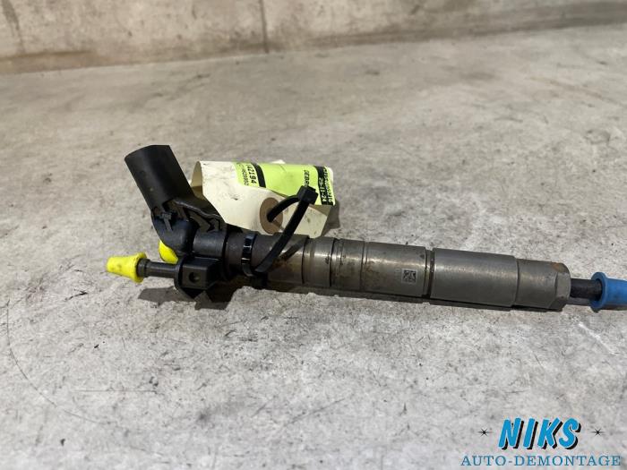 Usagé Injecteurs Mercedes ML II (164/4JG) 3.0 ML-300 CDI 4-Matic V6 24V Prix sur demande proposé par Niks autodemontage