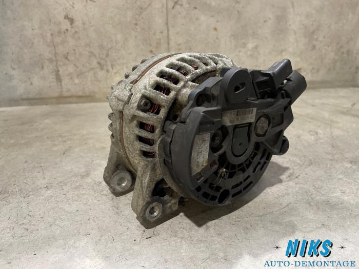 Dynamo from a Peugeot 307 SW (3H) 2.0 HDi 90 2003