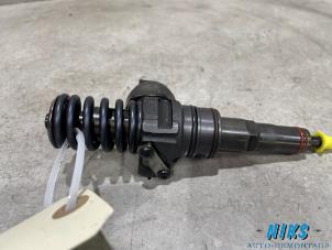 Używane Wtryskiwacz (Diesel) Volkswagen Caddy III (2KA,2KH,2CA,2CH) 2.0 SDI Cena na żądanie oferowane przez Niks autodemontage