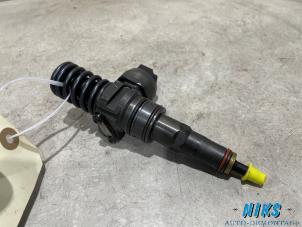 Używane Wtryskiwacz (Diesel) Volkswagen Caddy III (2KA,2KH,2CA,2CH) 2.0 SDI Cena na żądanie oferowane przez Niks autodemontage